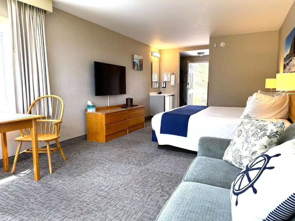 Atlantic Eyrie Lodge, photo 4